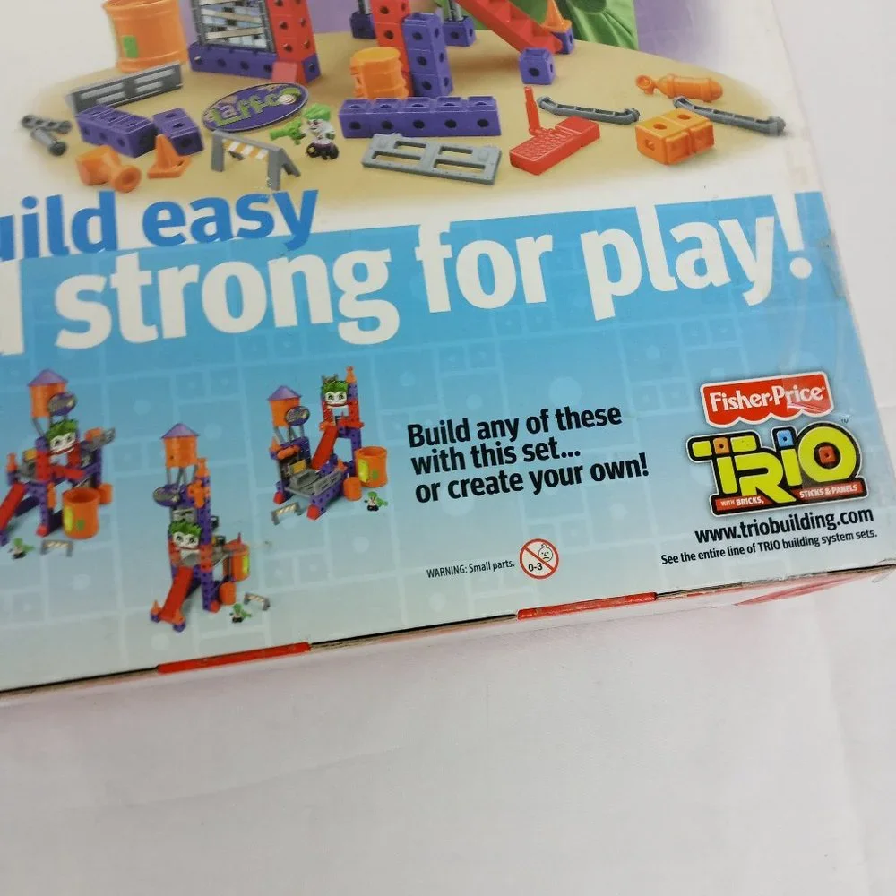 Joker's Laugh Lab Fisher Price Trio Batman DC Super Friends Building Set